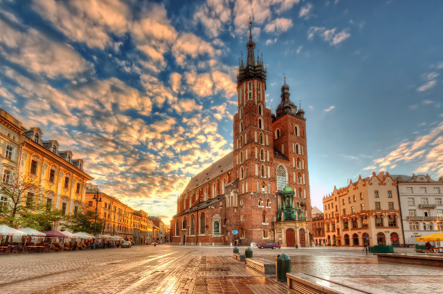 //vuelos.som2travel.es/cdn/images/content/Cracovia/cracovia4.jpg
